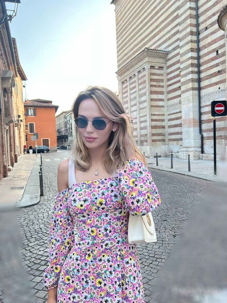 ANYA international dating relationships