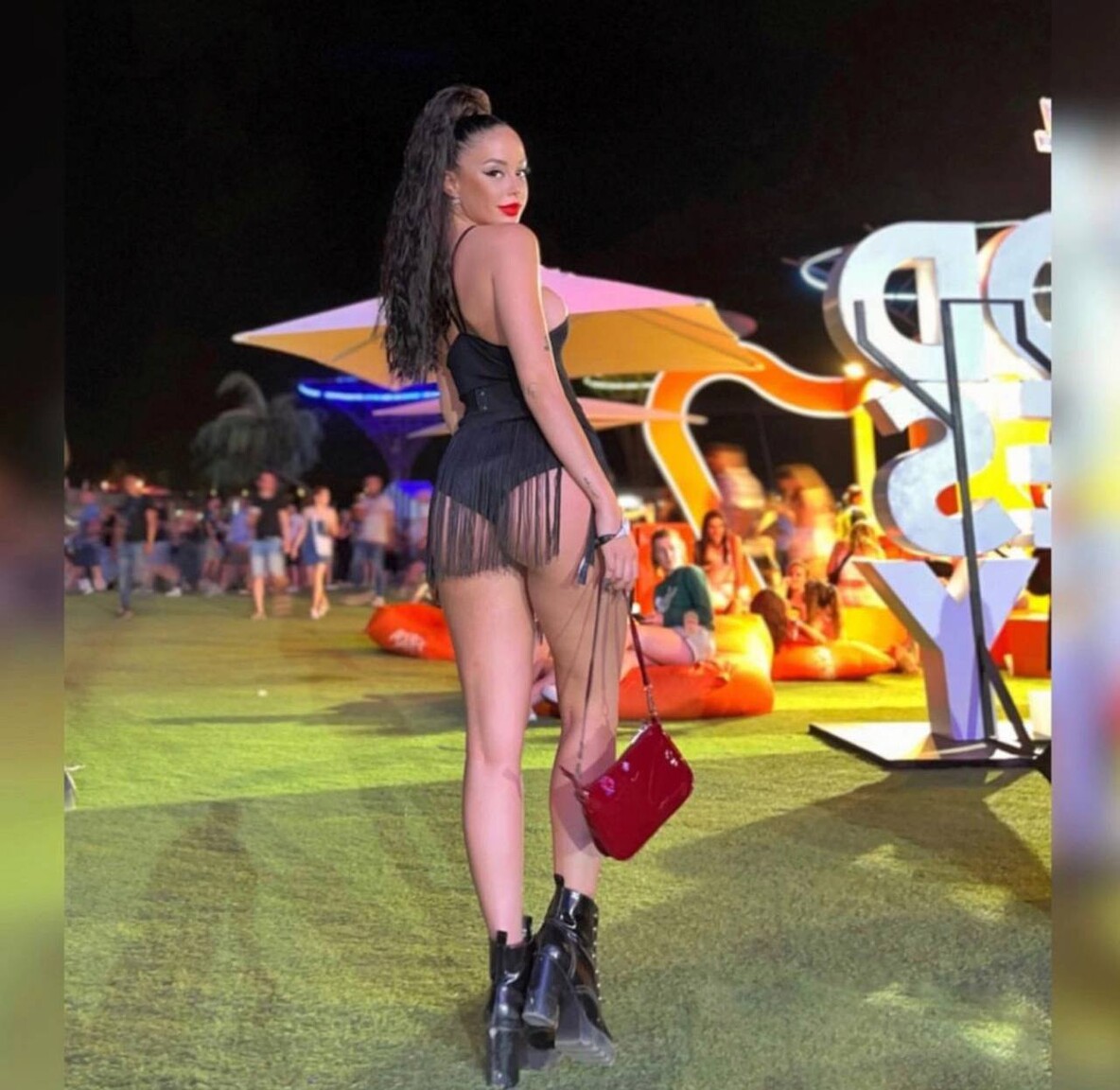 Sandra international dating sign up