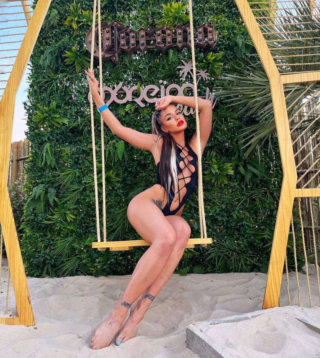 Sandra international dating sign up