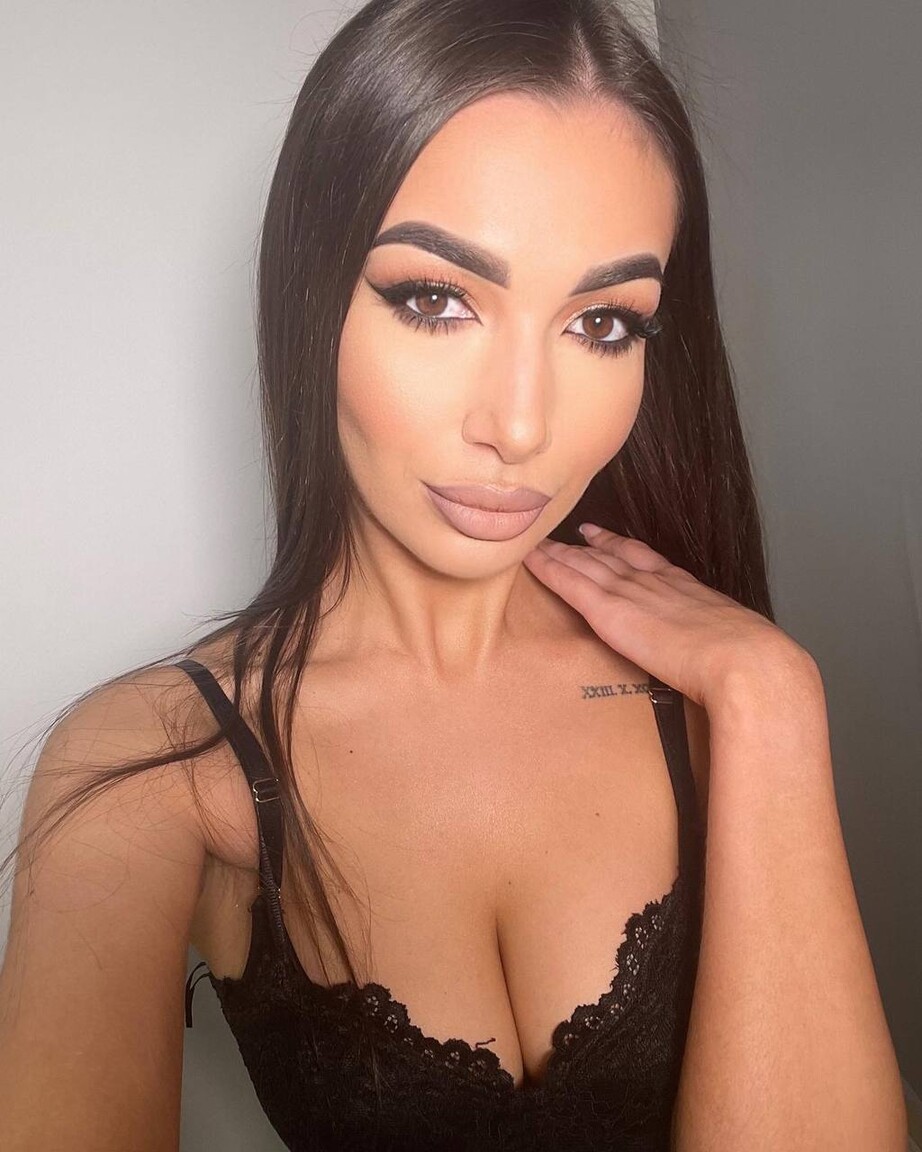 IRENKA international dating sites italy