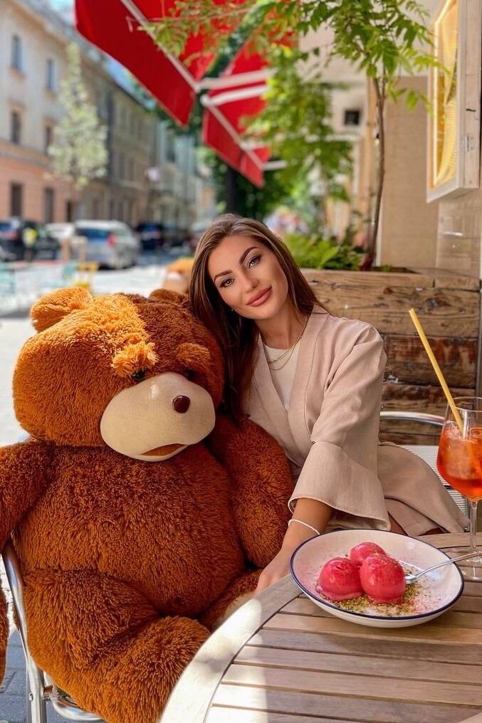 Anna latin brides dating