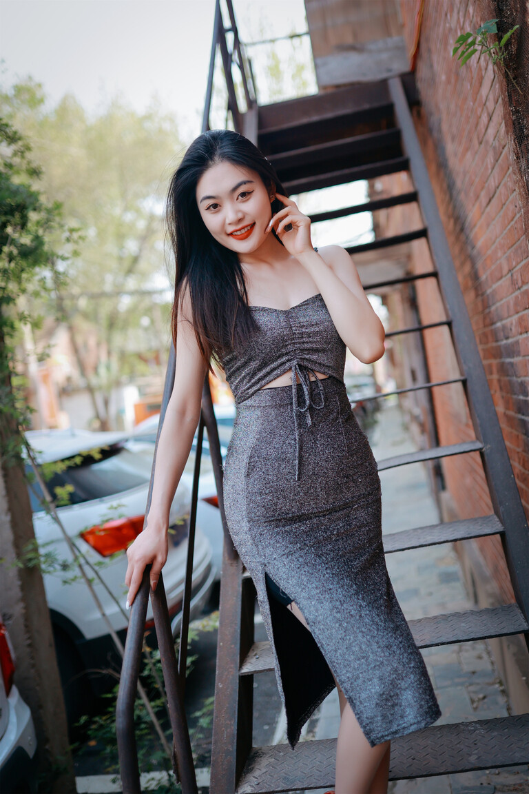 Chen Meng Qi african bride dating