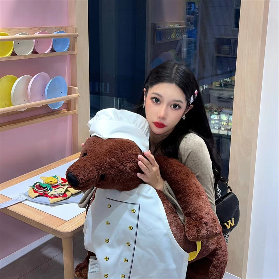 Li Han Yan brides bay dating ladies online