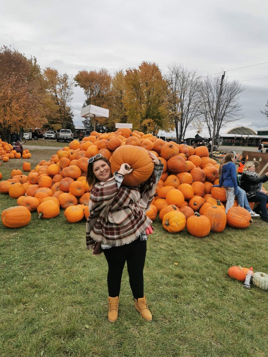 Letitia dating internationally