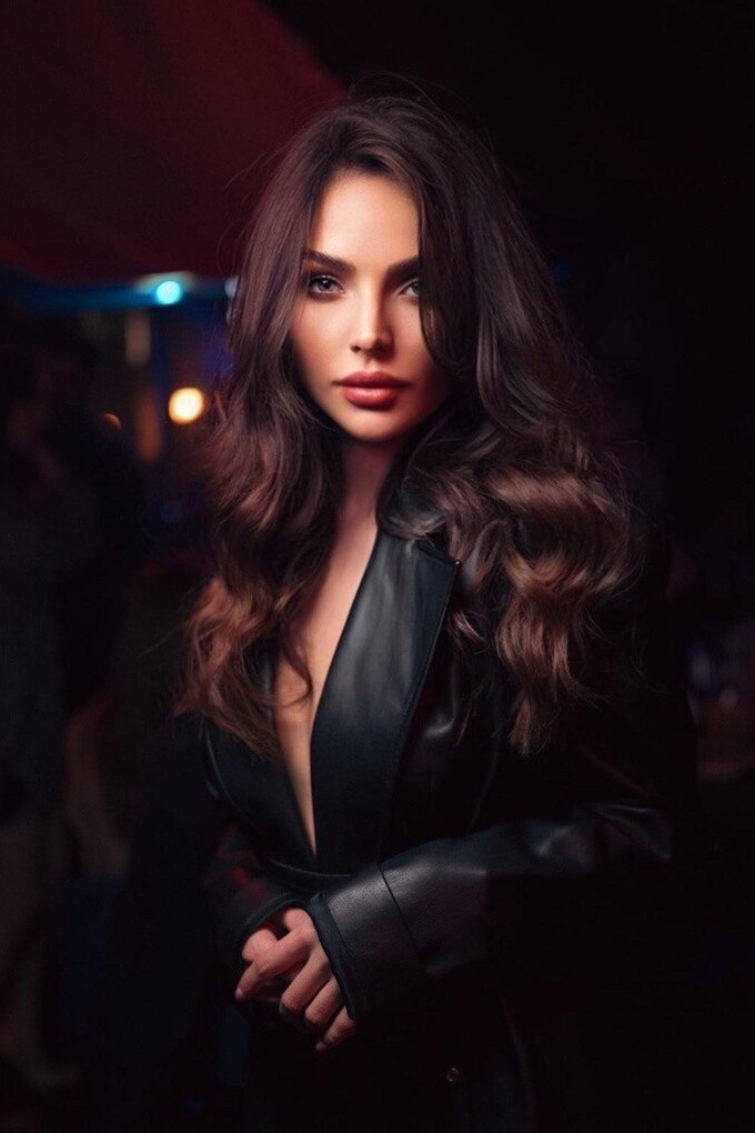 Valeria dating internationally online