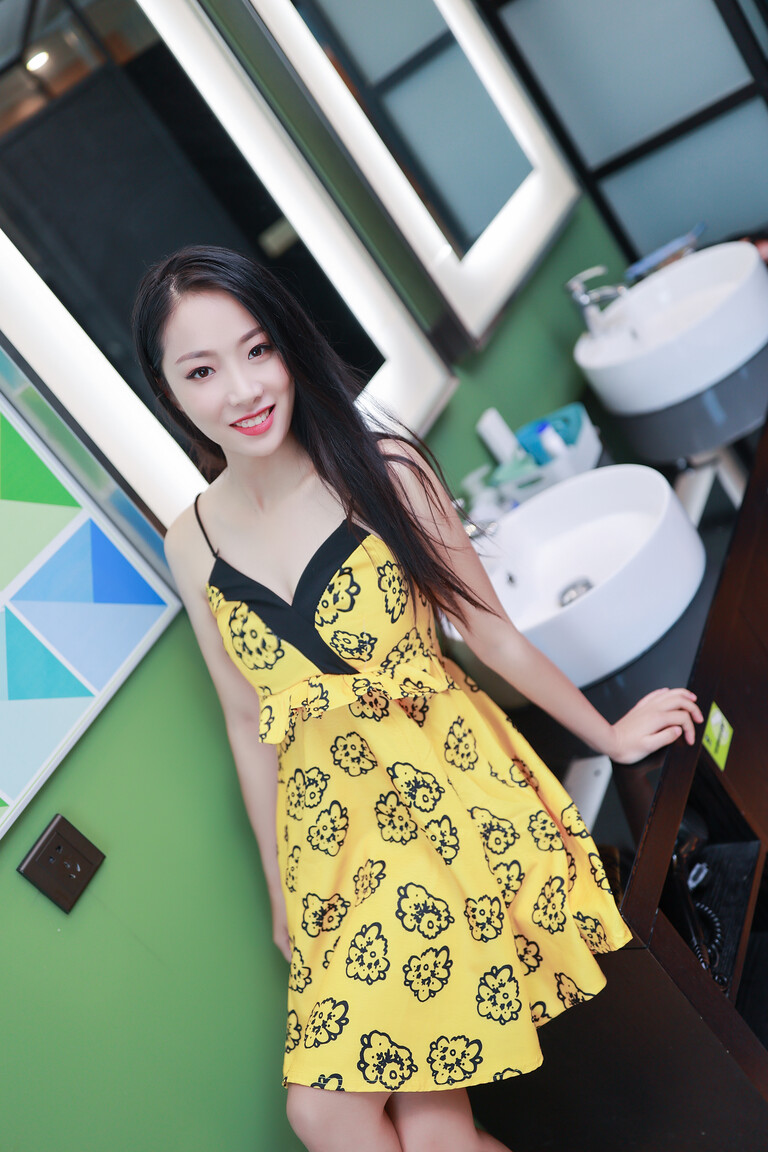 wangxiaowan dating with international student