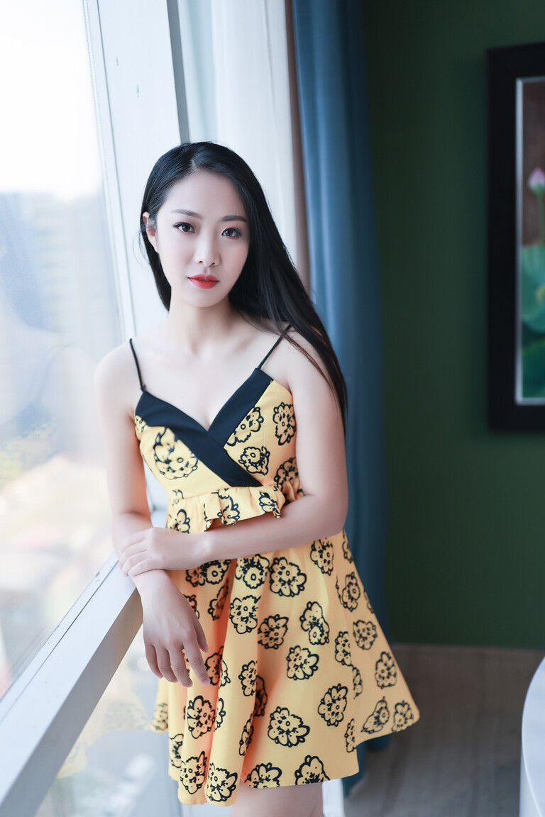 wangxiaowan dating with international student