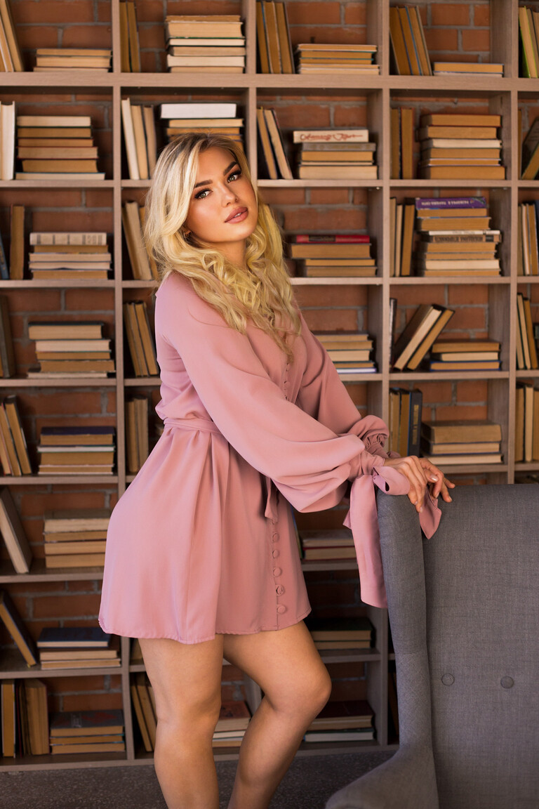 Anastasiia international dating local