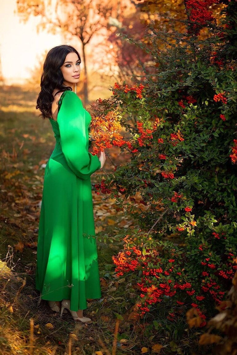 Daria international dating paris