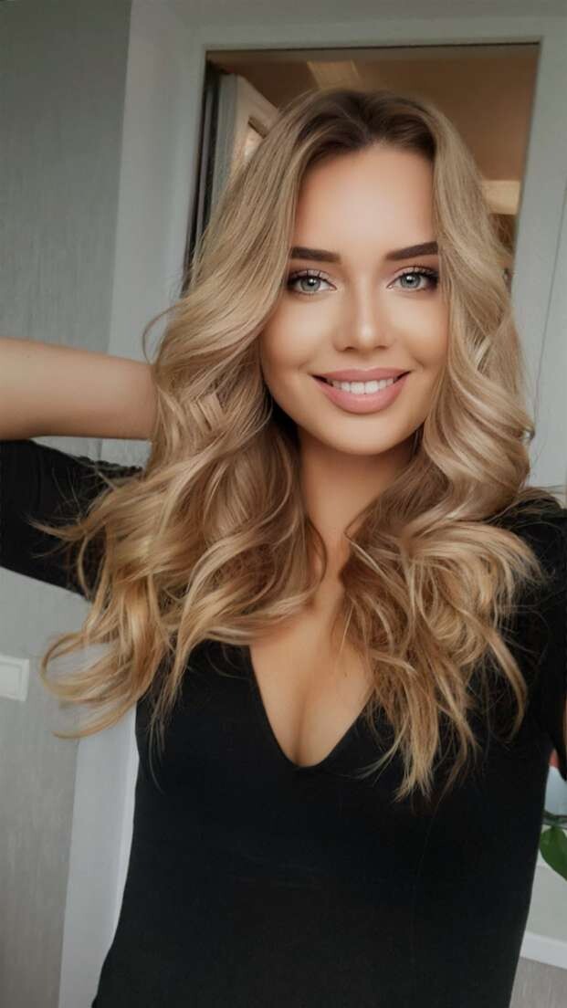 Elena international dating paris