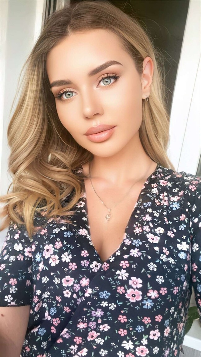 Elena international dating paris