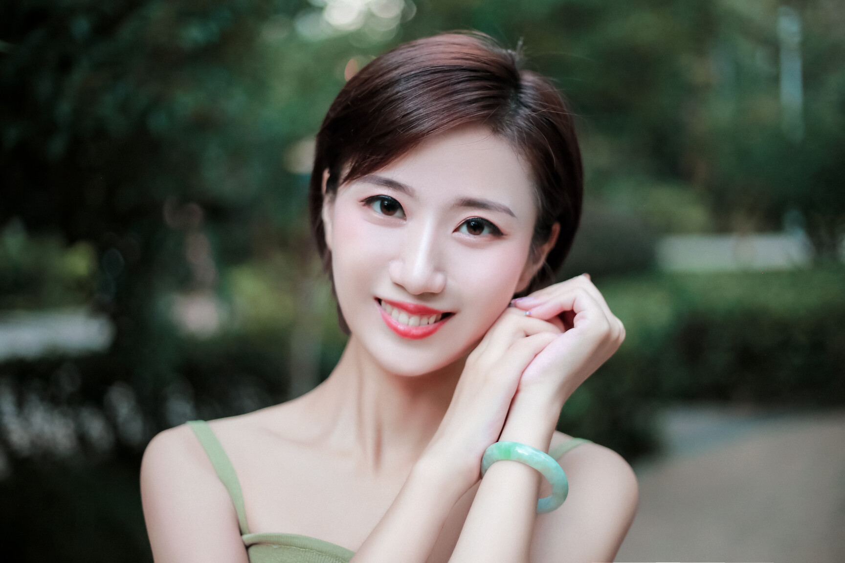 Hu Lu Yao international dating romania