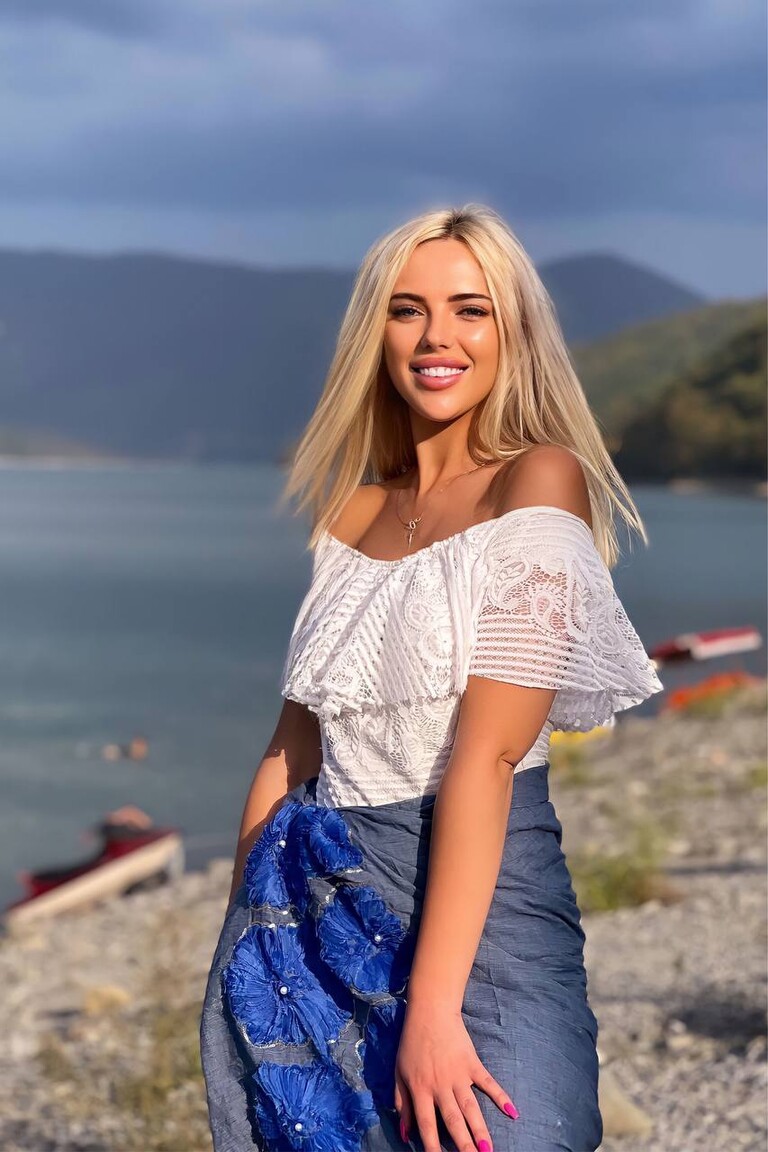 Anna international niche dating