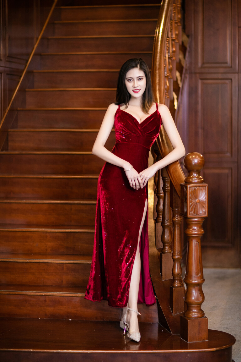 Jiang Hong Na international travel dating sites