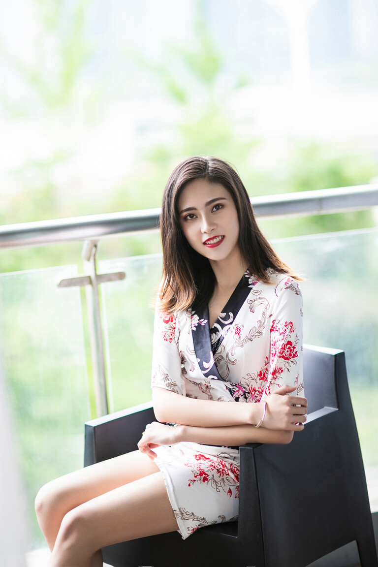 Jiang Hong Na international travel dating sites