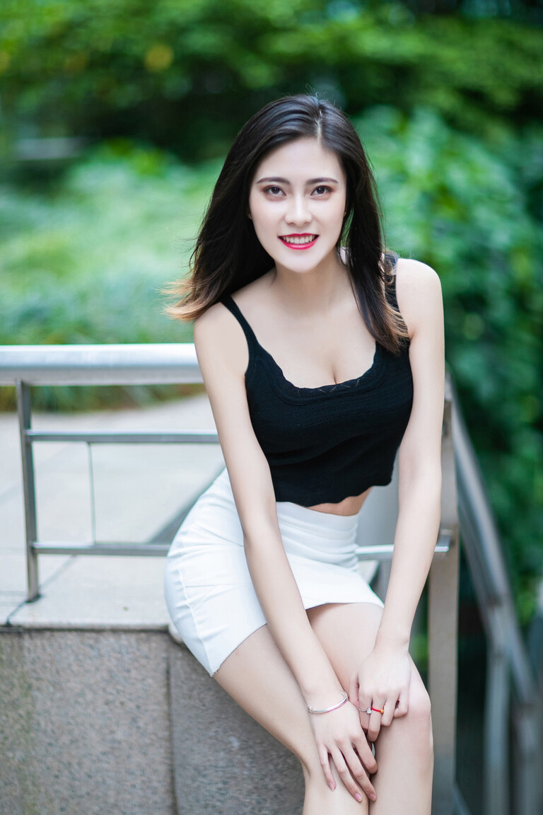 Jiang Hong Na international travel dating sites