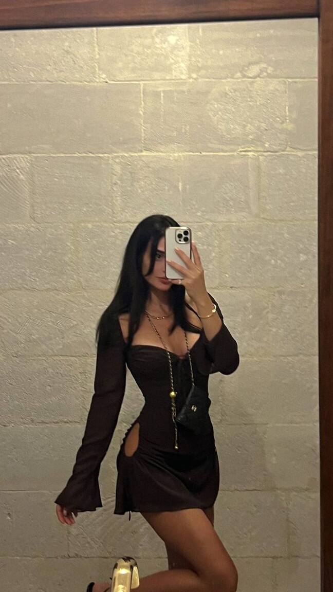 Julia latin brides dating