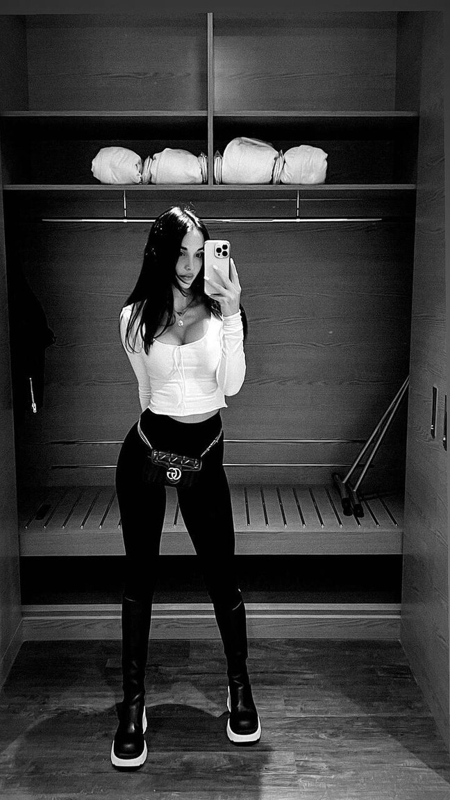 Julia latin brides dating