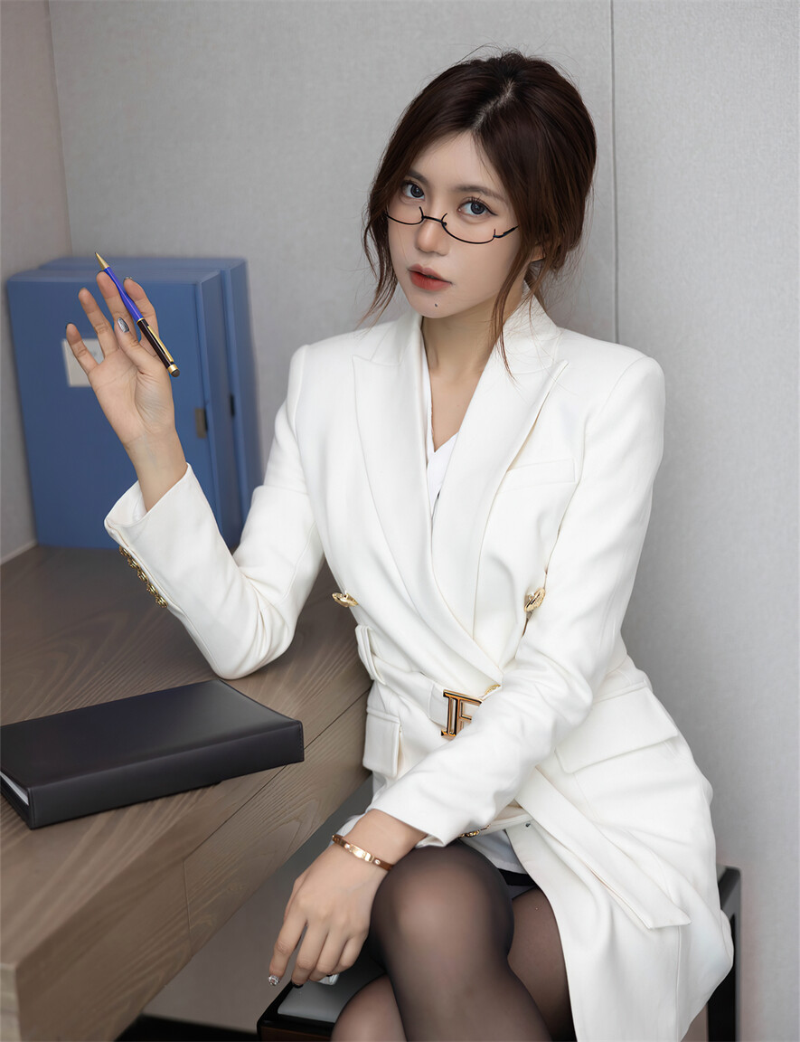 Jiangzhuozhuo26 elite dating international