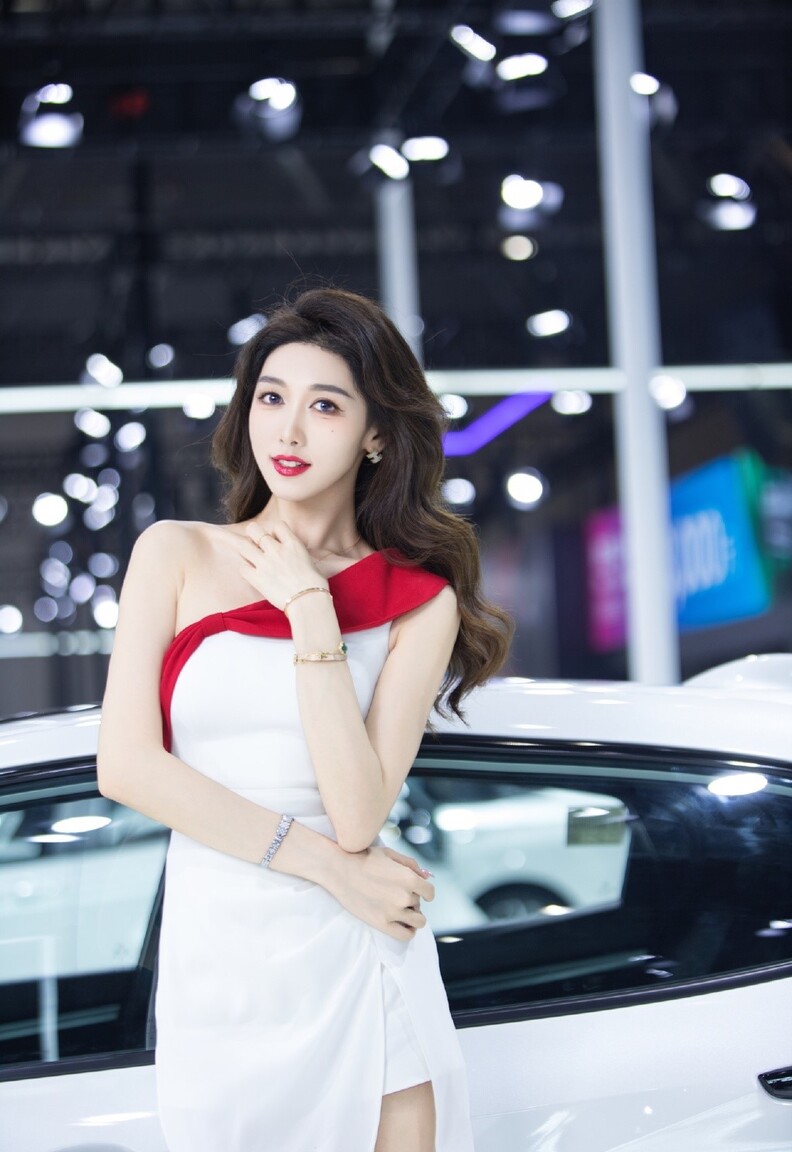 Luyanling26 international date line