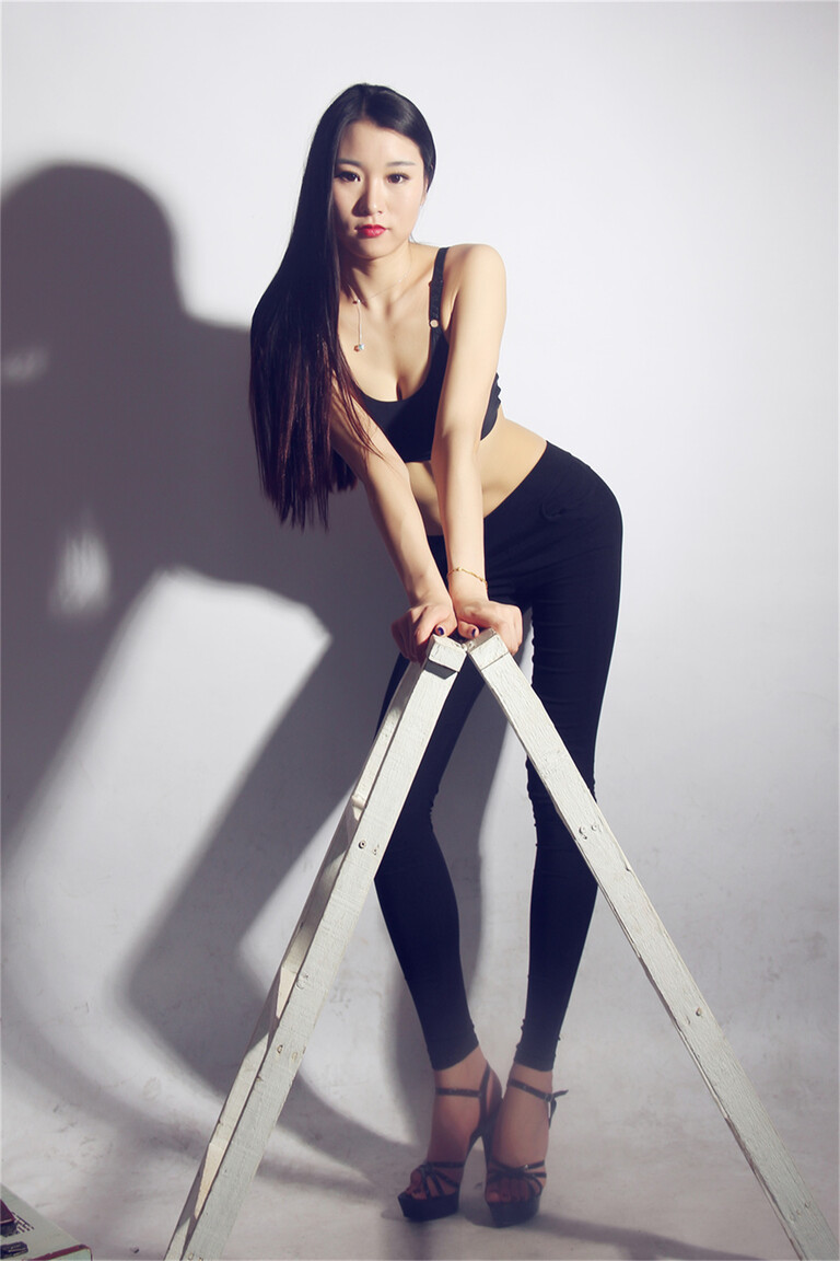 Feng Jing Yan international dating central