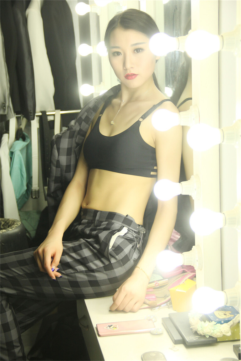 Feng Jing Yan international dating central