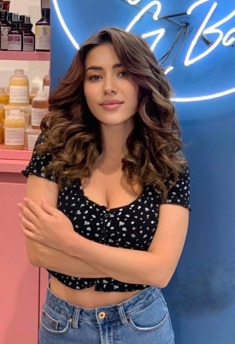 Margo romanian brides dating