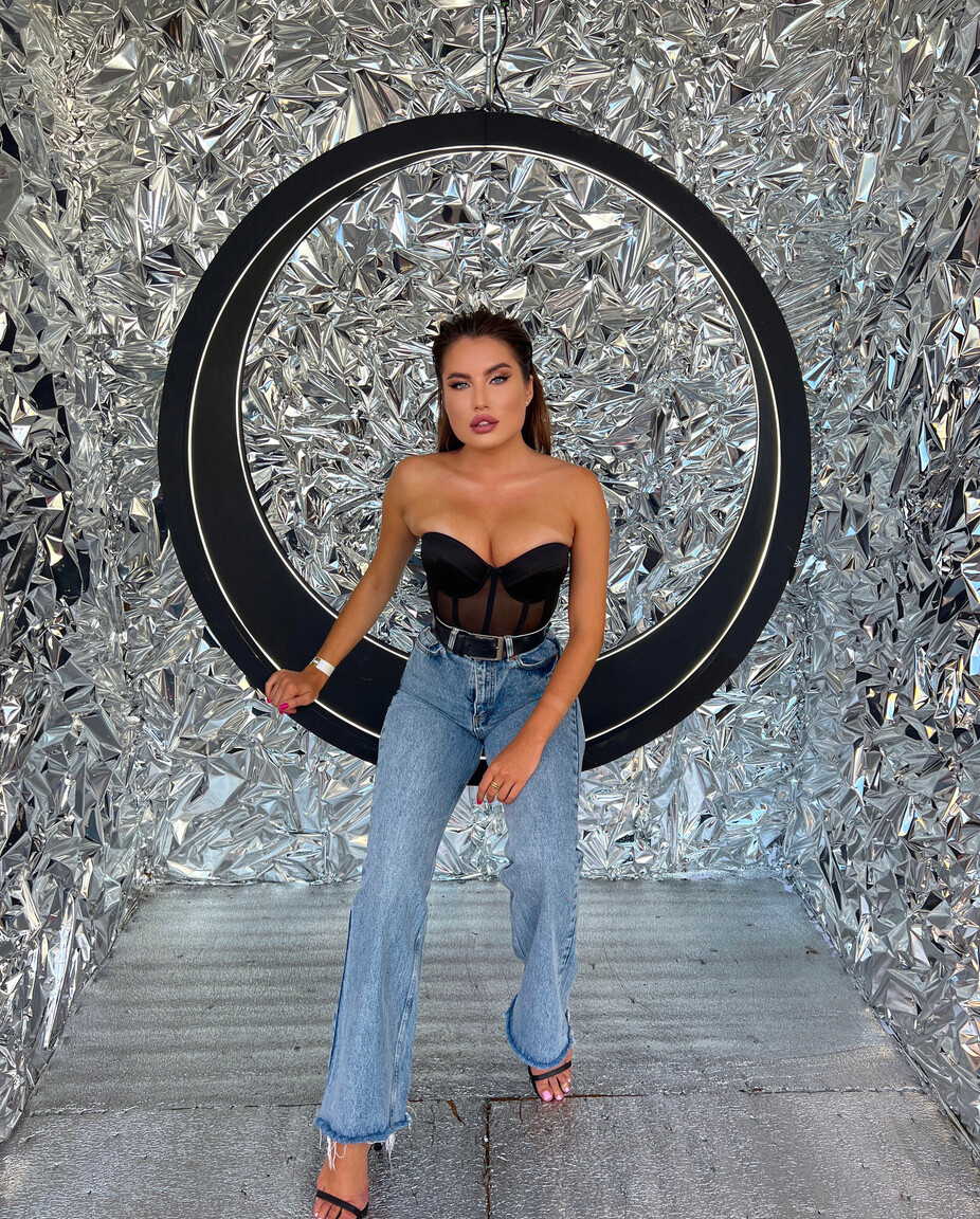 Evgeniya poland brides dating