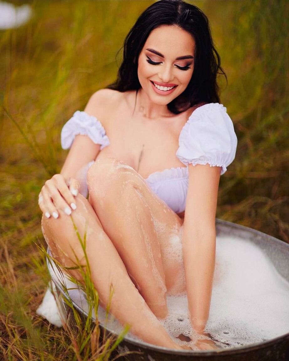 Daria rose brides dating site