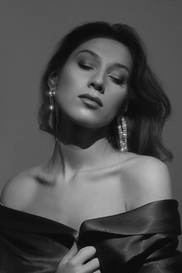 Yulia 7 brides dating site