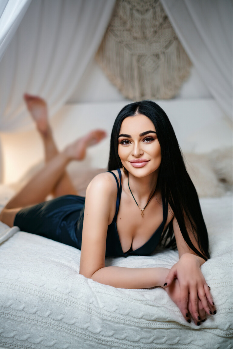 Kamilla brides bay dating