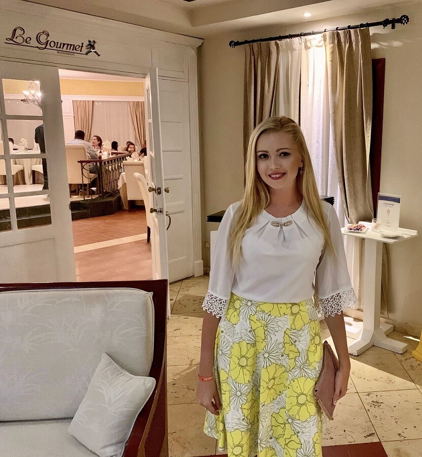 Diana dating a international student