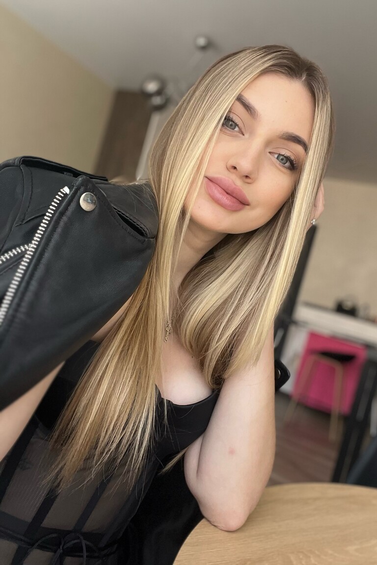 Victoria international dating website