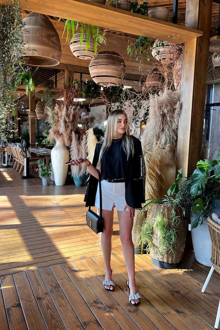 Victoria international dating website