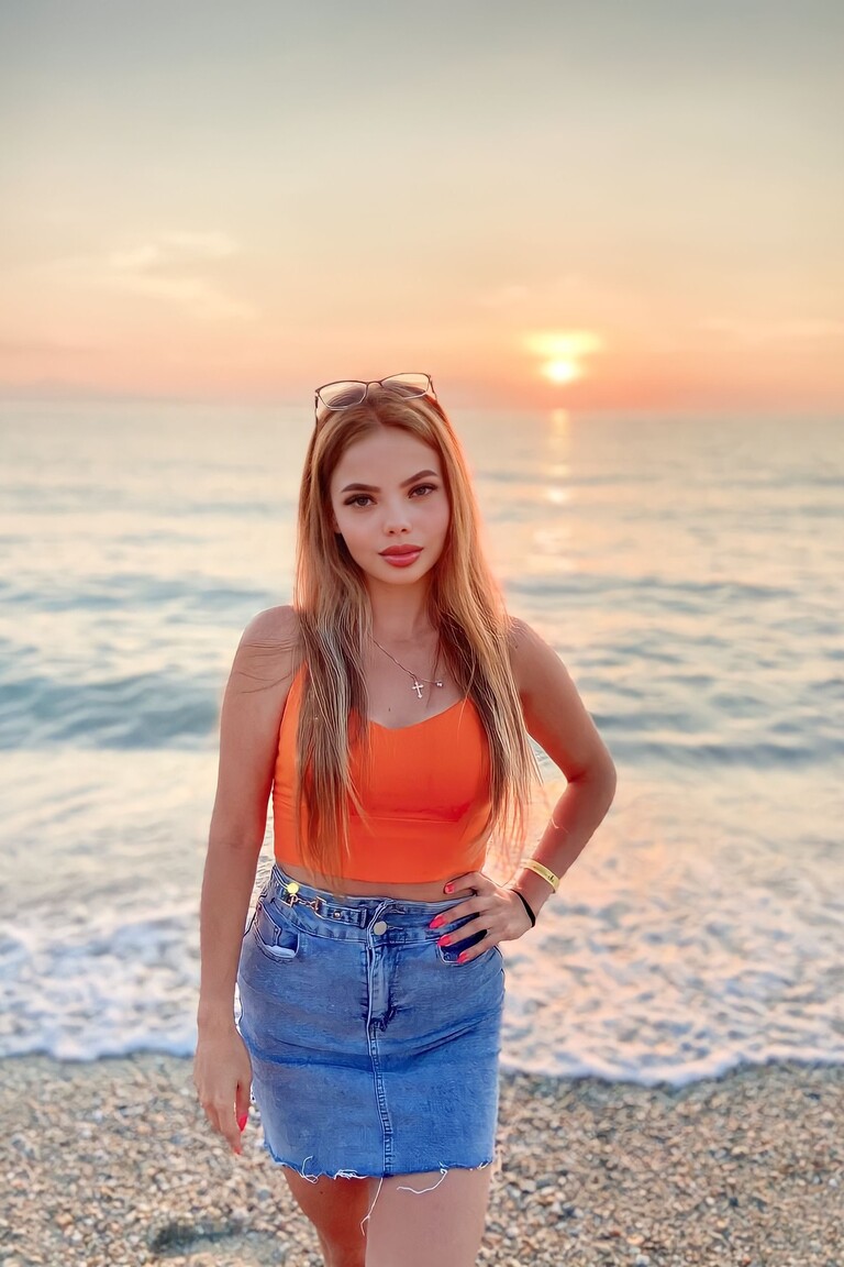 Ilona brides bay dating