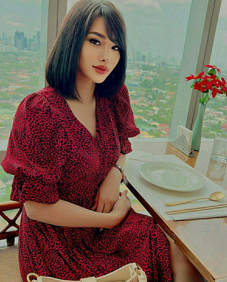 Jessa dating international student