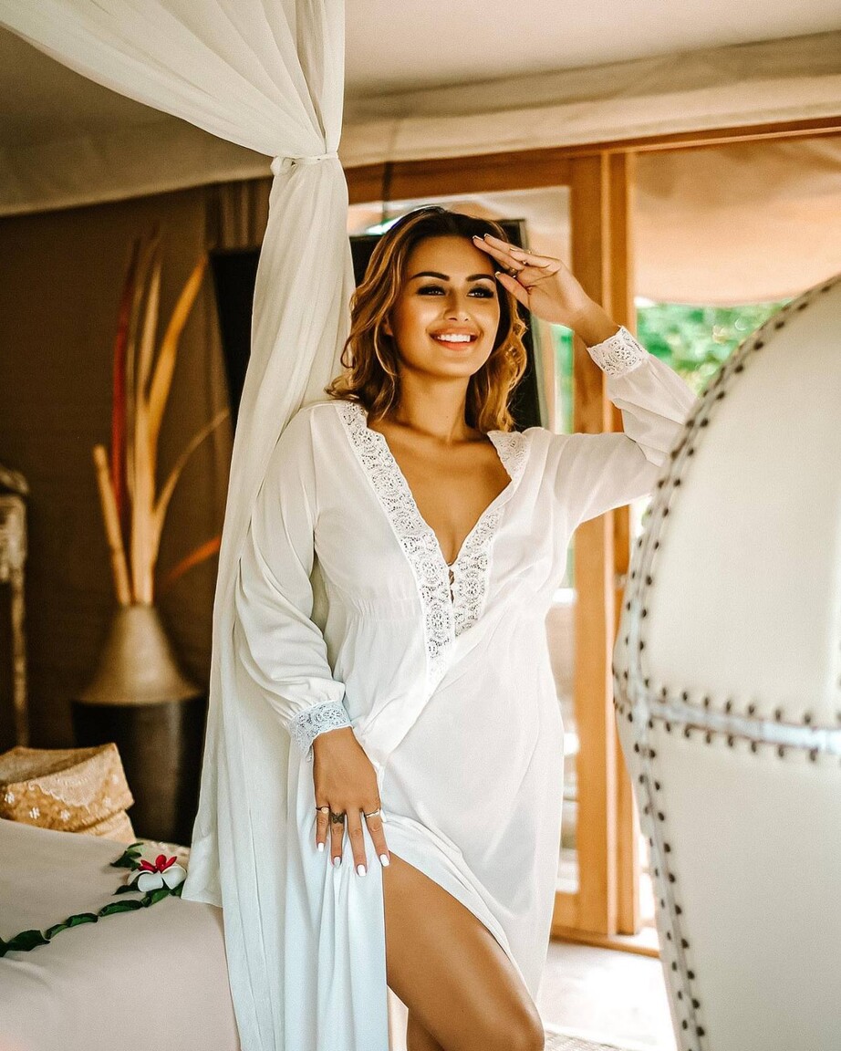 Melinda indonesian brides dating site