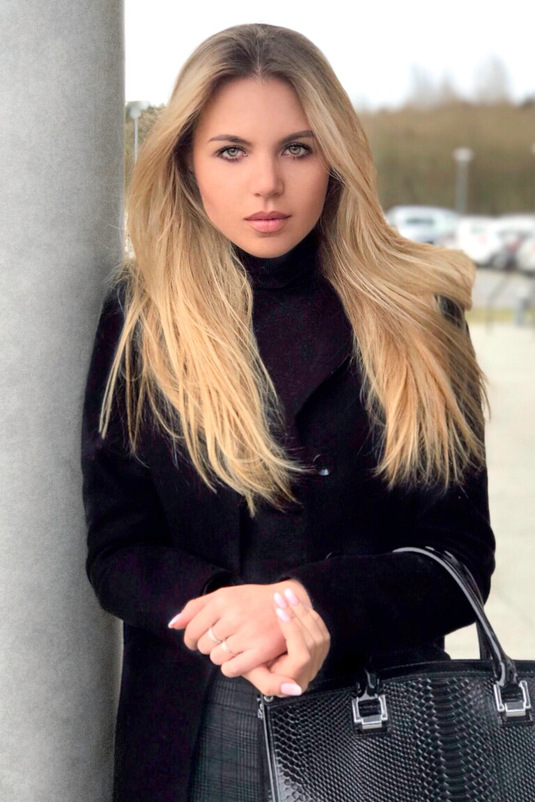 Taisia international dating europe