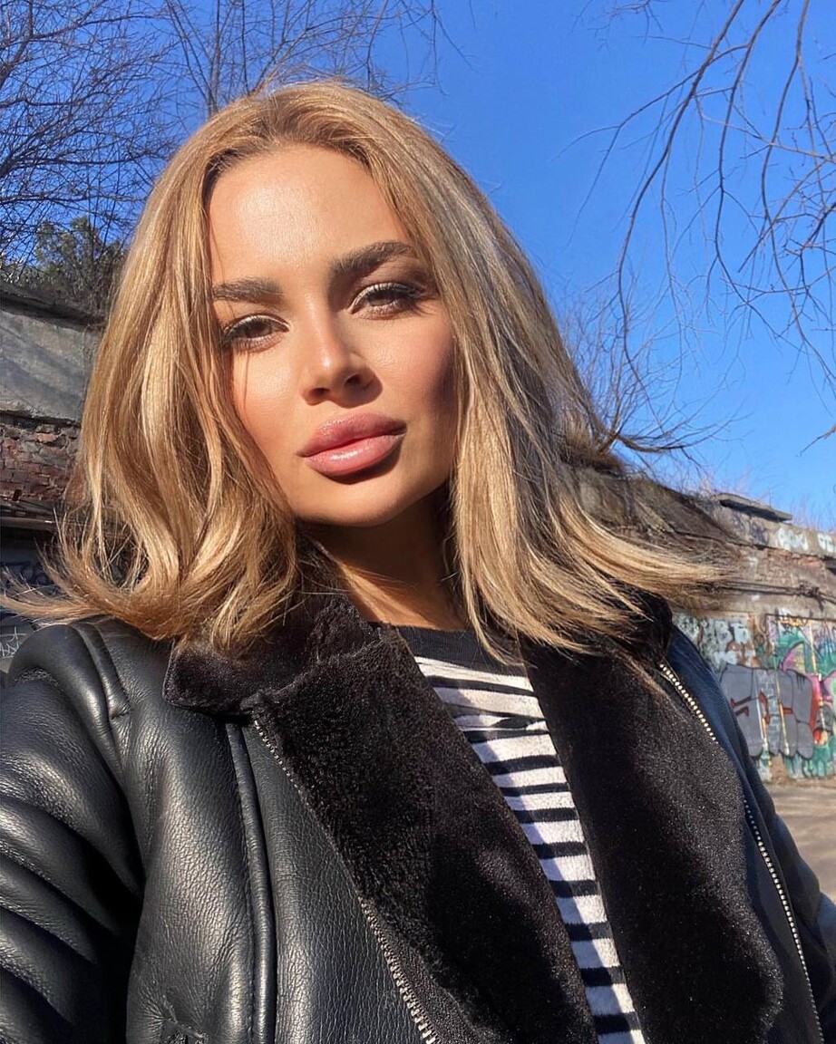 Viola international dating local