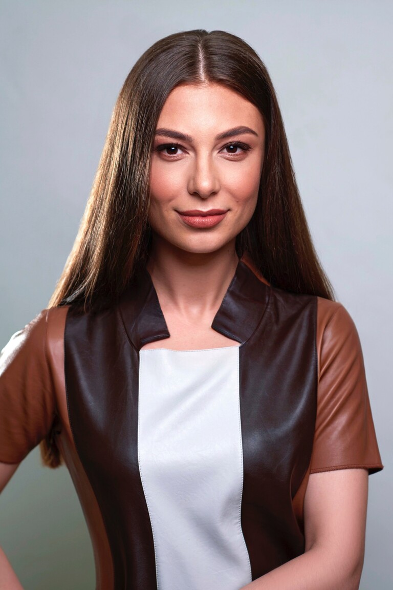 Christina international dating app japan