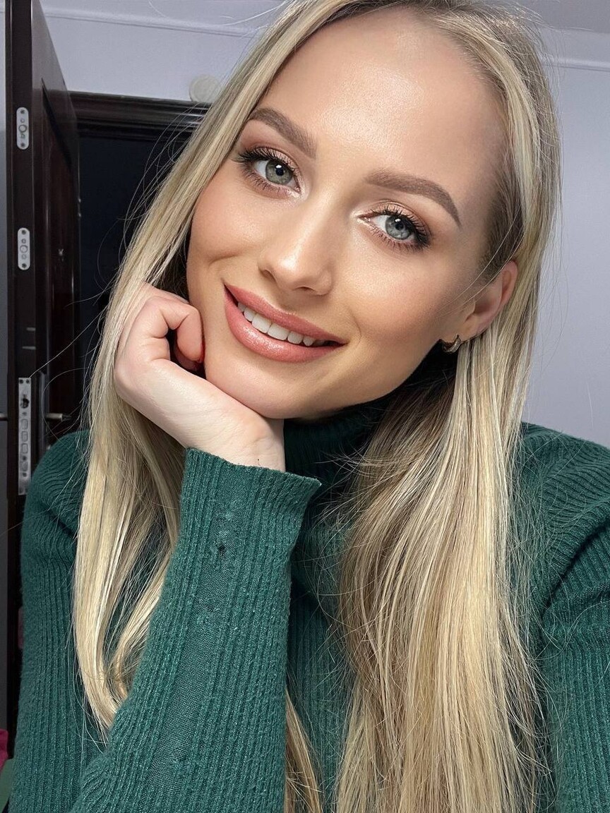 Yana romanian brides dating