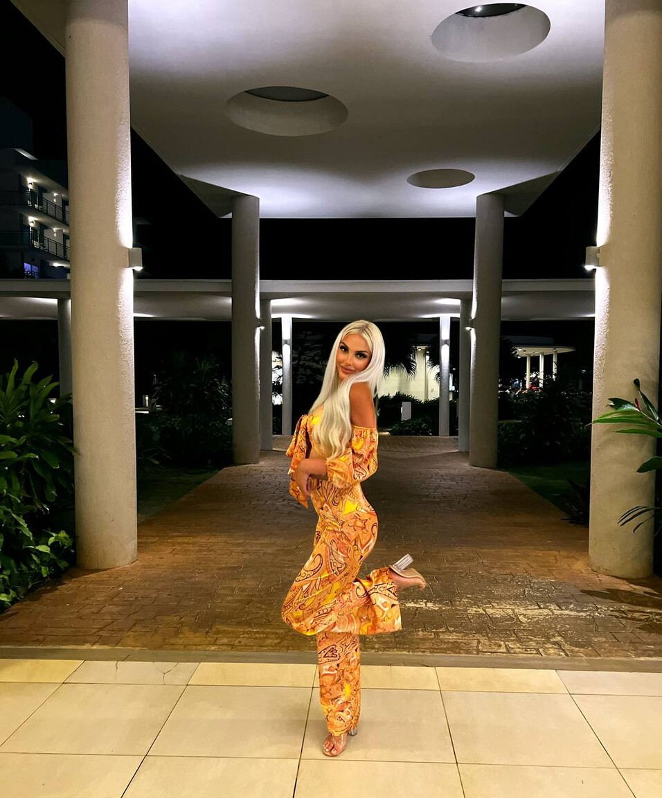 Sabrina an international dating site