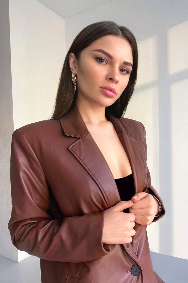 Alyona bride price dating