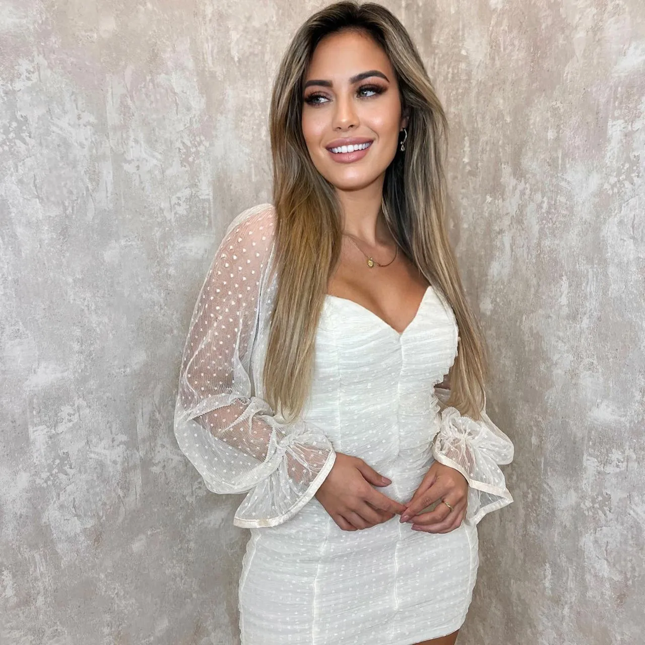 Kelly dating with international student