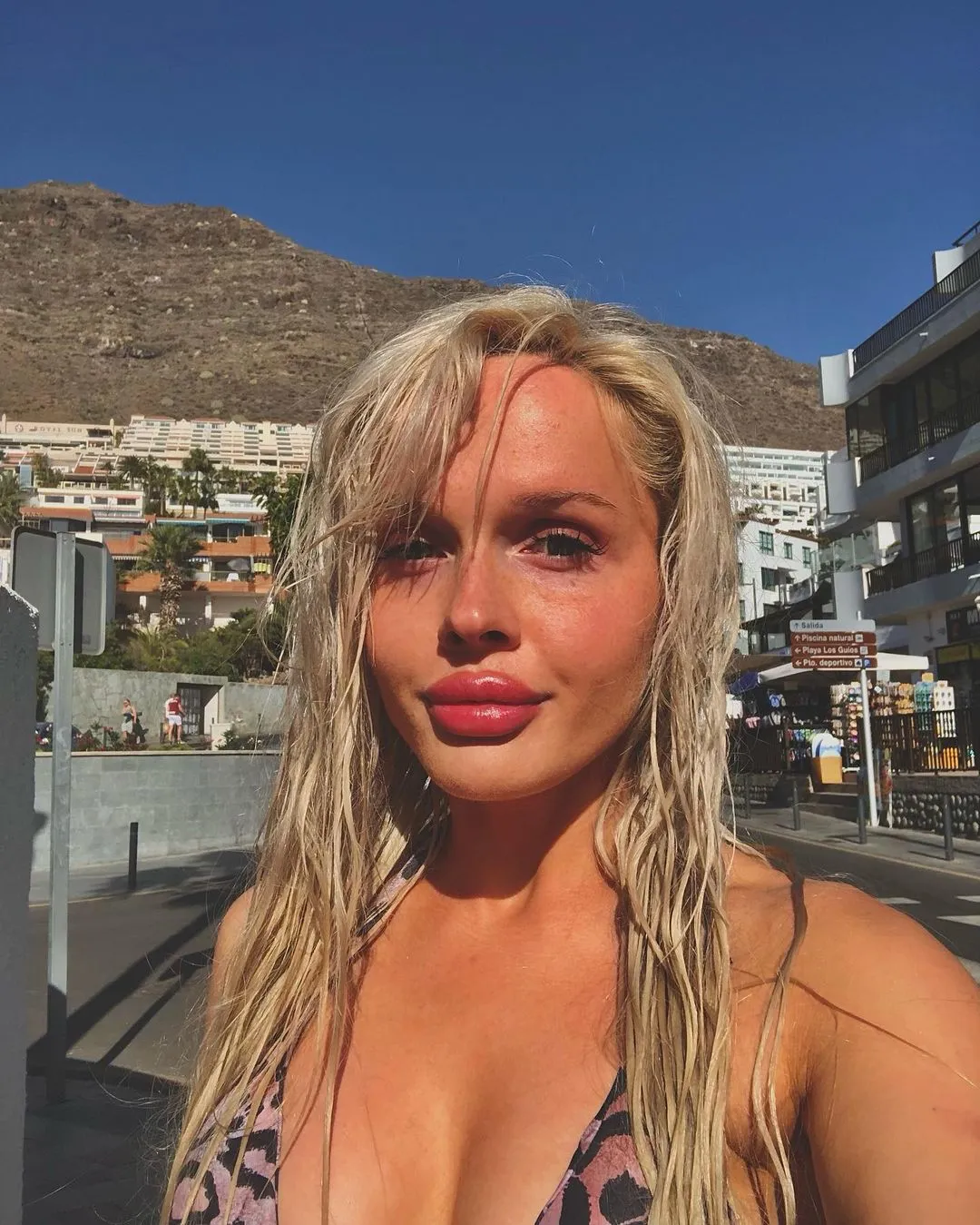 Krystsina international dating japan