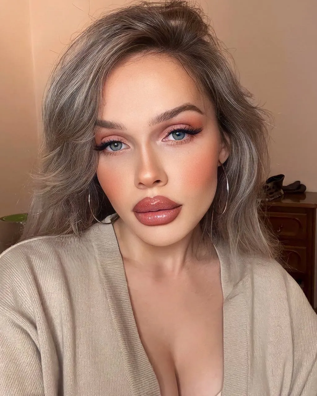 Krystsina international dating japan
