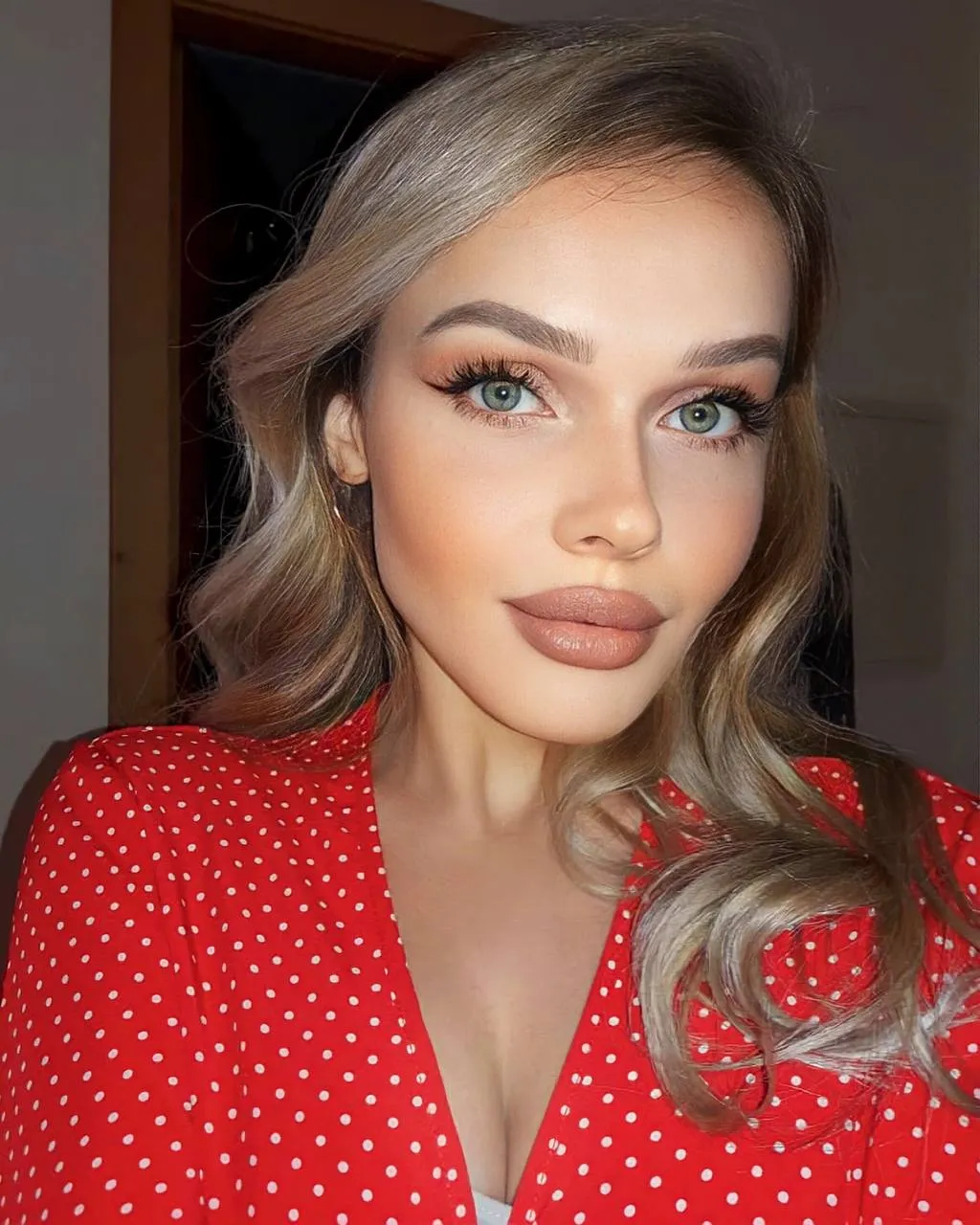 Krystsina international dating japan