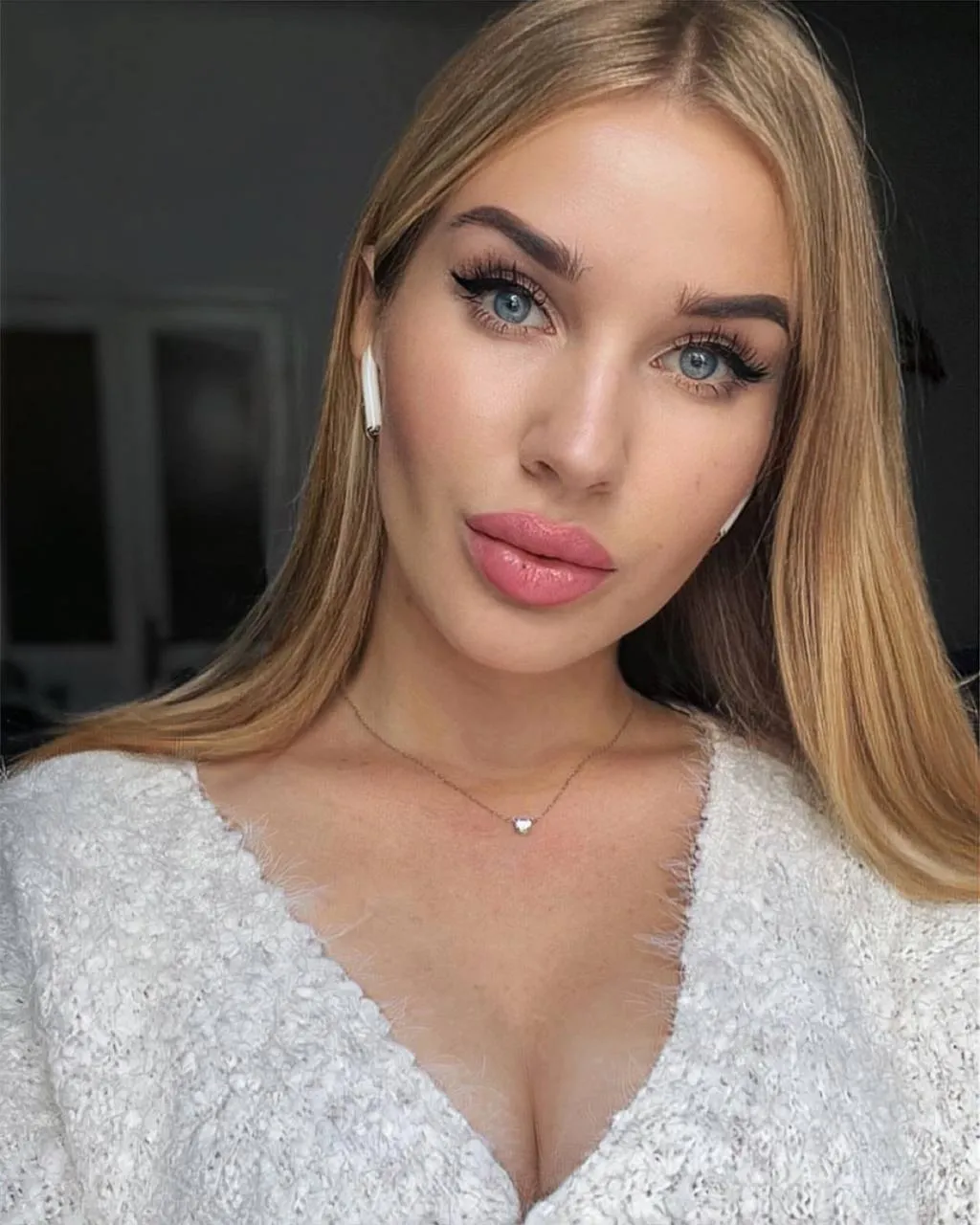 Nina dating an international student