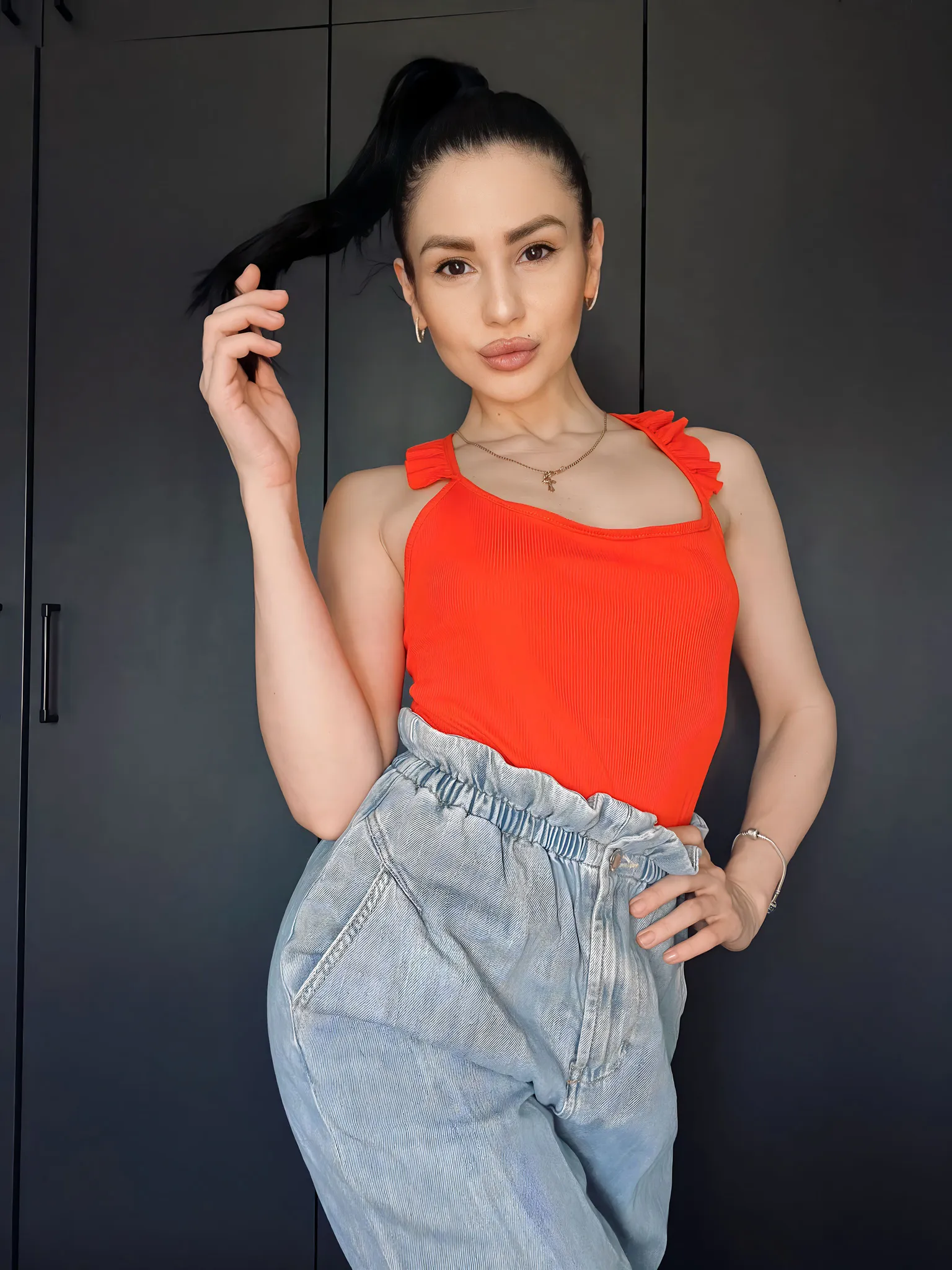 Anna international dating forum