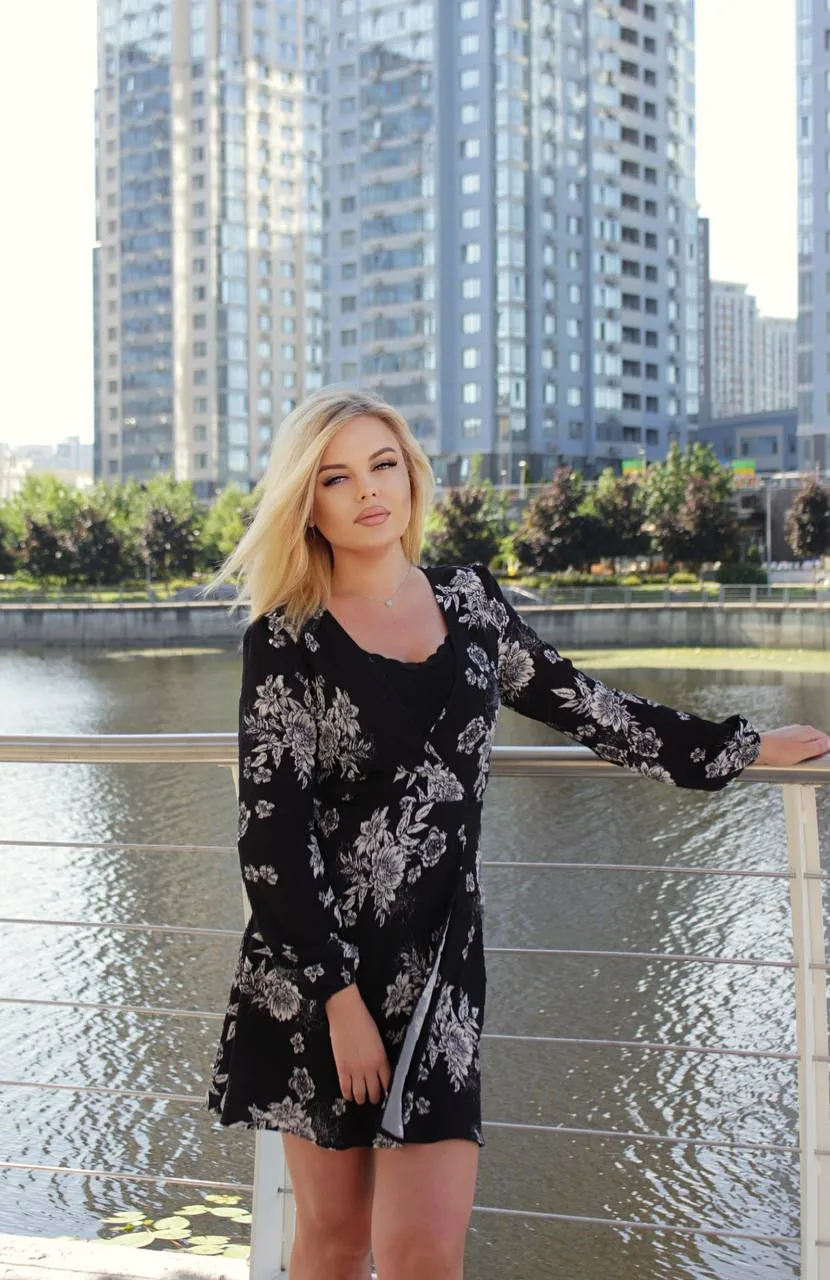 Veronika dating internationally online